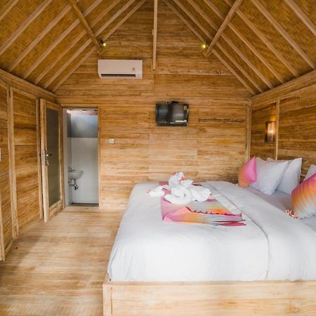 Pi Karya Beach Batununggul Экстерьер фото